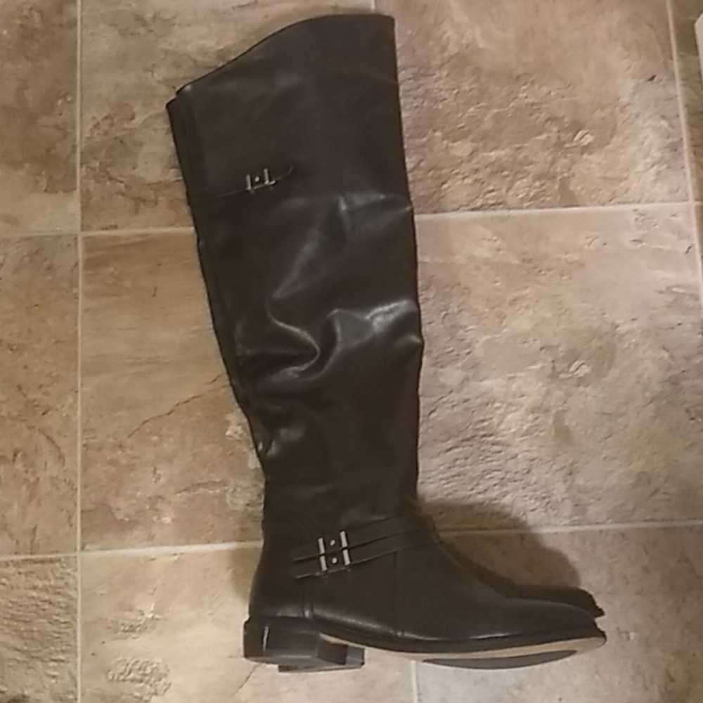 Black riding boots